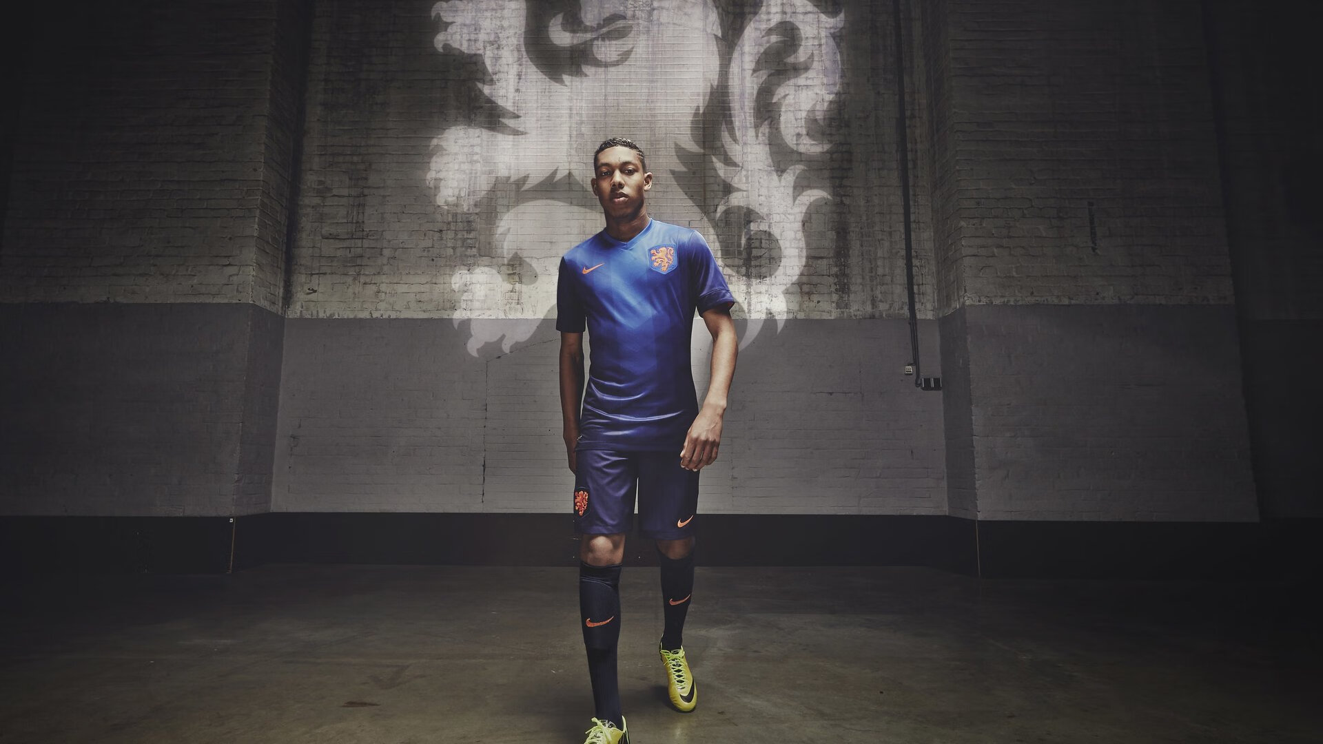 世界杯:少数队引入虚拟现实眼镜训练 让球员在VR场景中练习决策